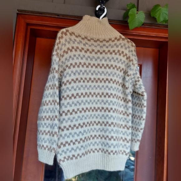 Vintage Wool Hand Knit Sweater - Picture 2 of 11